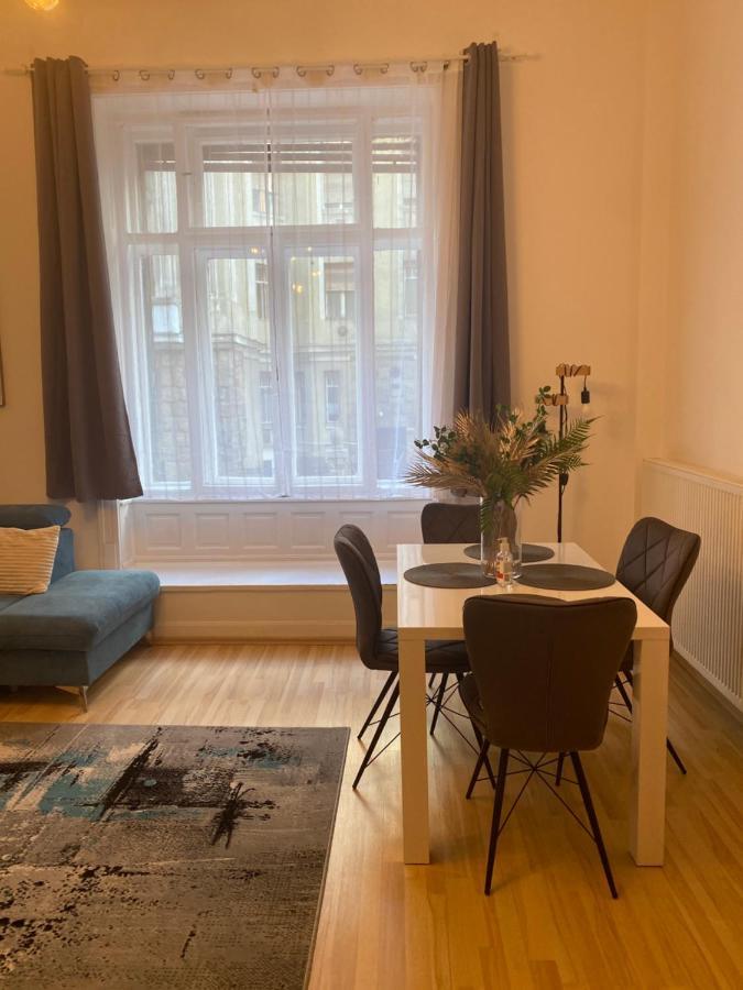 Blue Danube Apartment Downtown With Free Parking Budapest Eksteriør bilde